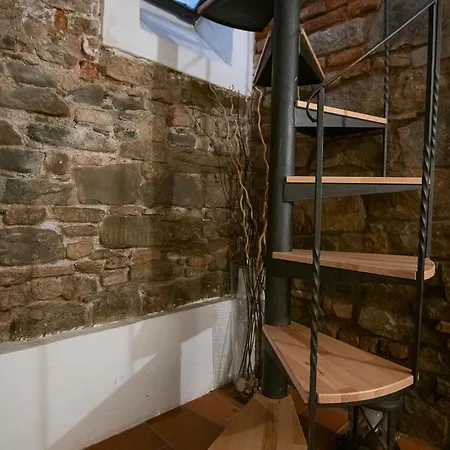 Relaxing Place In Oltrarno Apartment